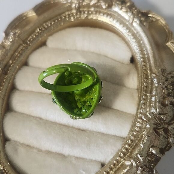 Green Rhinestone Statement Ring Size 6.75 - Picture 4 of 4